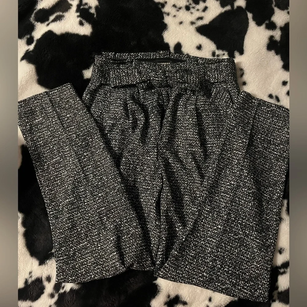 Express Size 4 Ankle High Rise pants - Picture 1 of 3